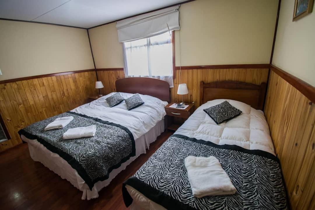 Hostal Alcazar Пуерто Наталес Екстериор снимка