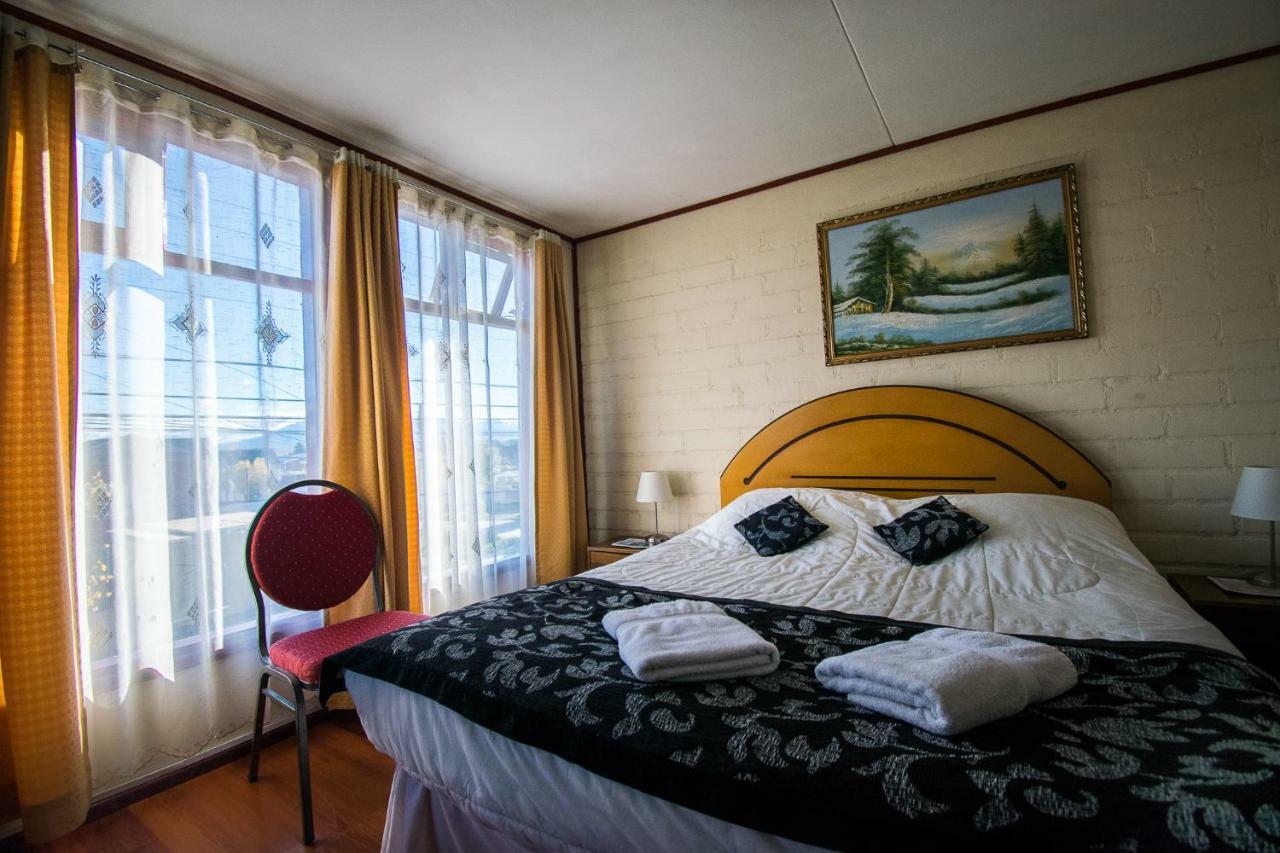 Hostal Alcazar Пуерто Наталес Екстериор снимка