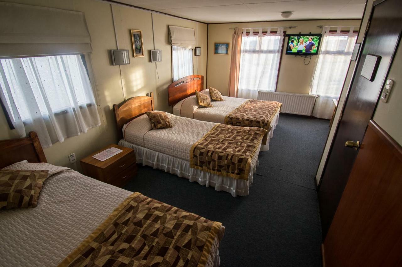 Hostal Alcazar Пуерто Наталес Екстериор снимка